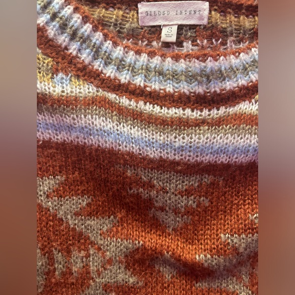 Gilded Intent Patterned Sweater - Picture 3 of 4